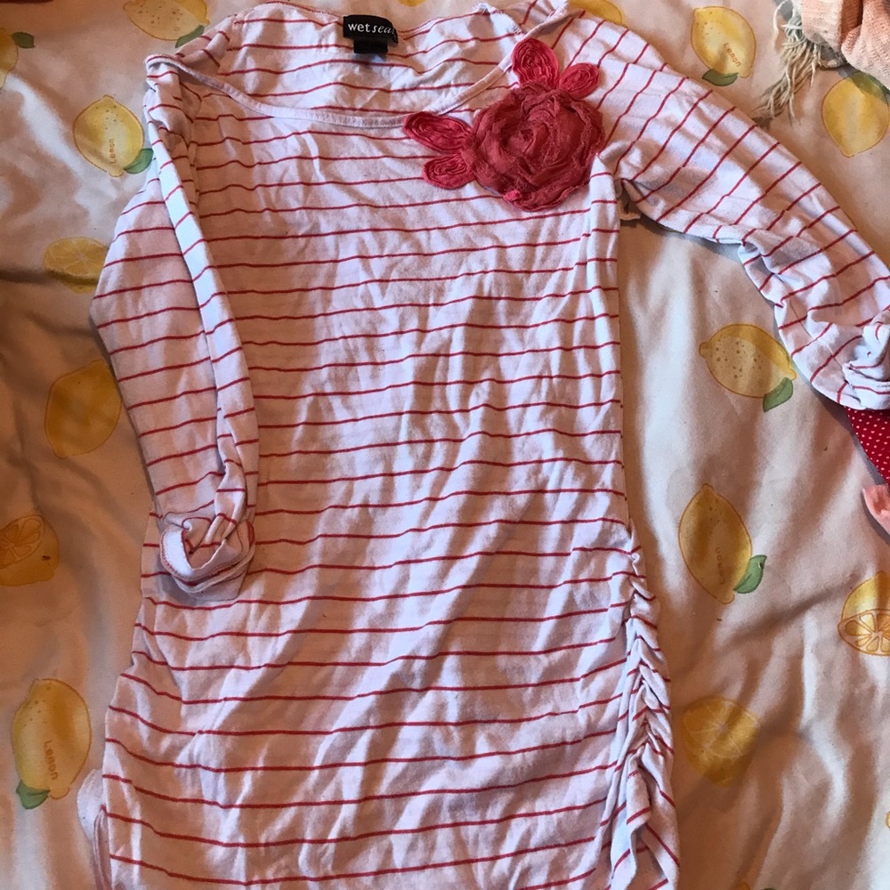 Stripe rose t-shirt